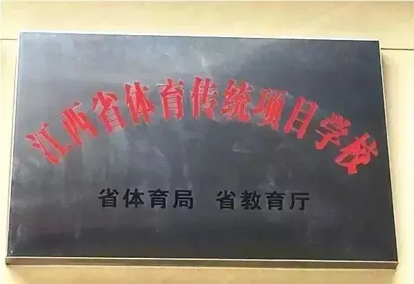 大学生球员如何应对季后赛压力_0